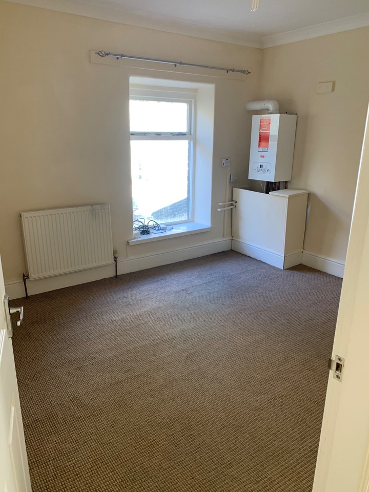 Wattstown, Porth 3 Bed Terraced House, Hillside Terrace, CF39 To