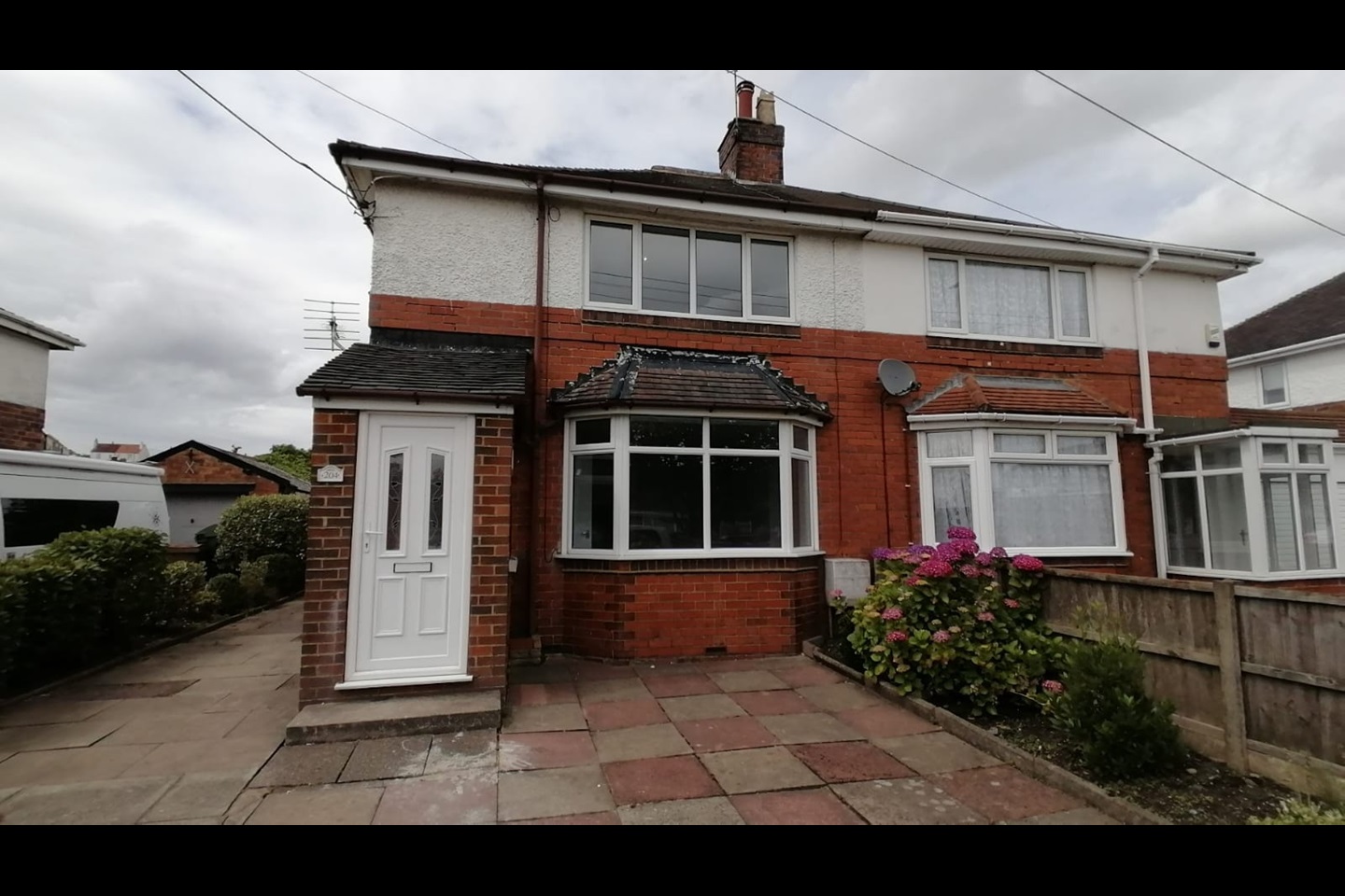 StokeOnTrent 2 Bed SemiDetached House, Fenpark Road, ST4 To Rent