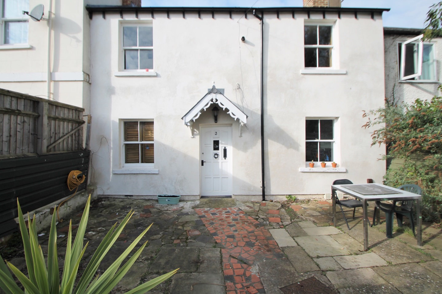 Cheltenham Room in a Shared Flat, Sherborne Place, GL52 To Rent Now