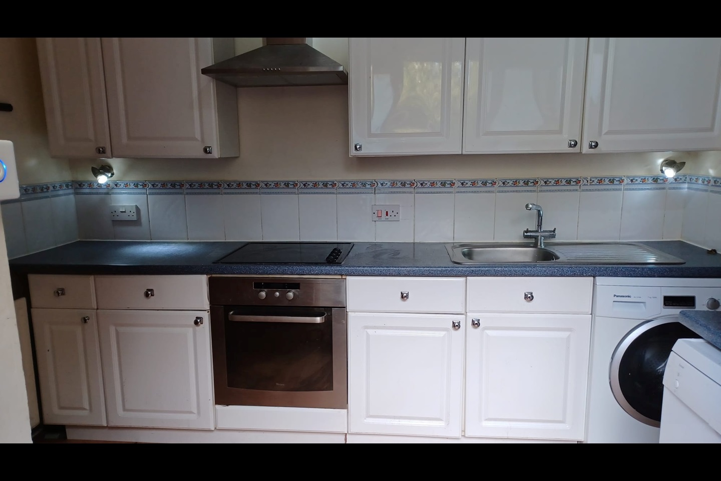 Totnes Studio Flat, Penzephyr, TQ9 To Rent Now for £800.00 p/m