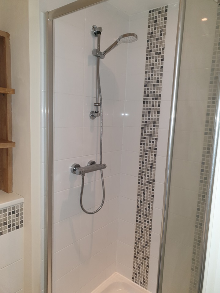 Byfleet, West Byfleet 2 Bed Flat, Ellis Court, KT14 To Rent Now for