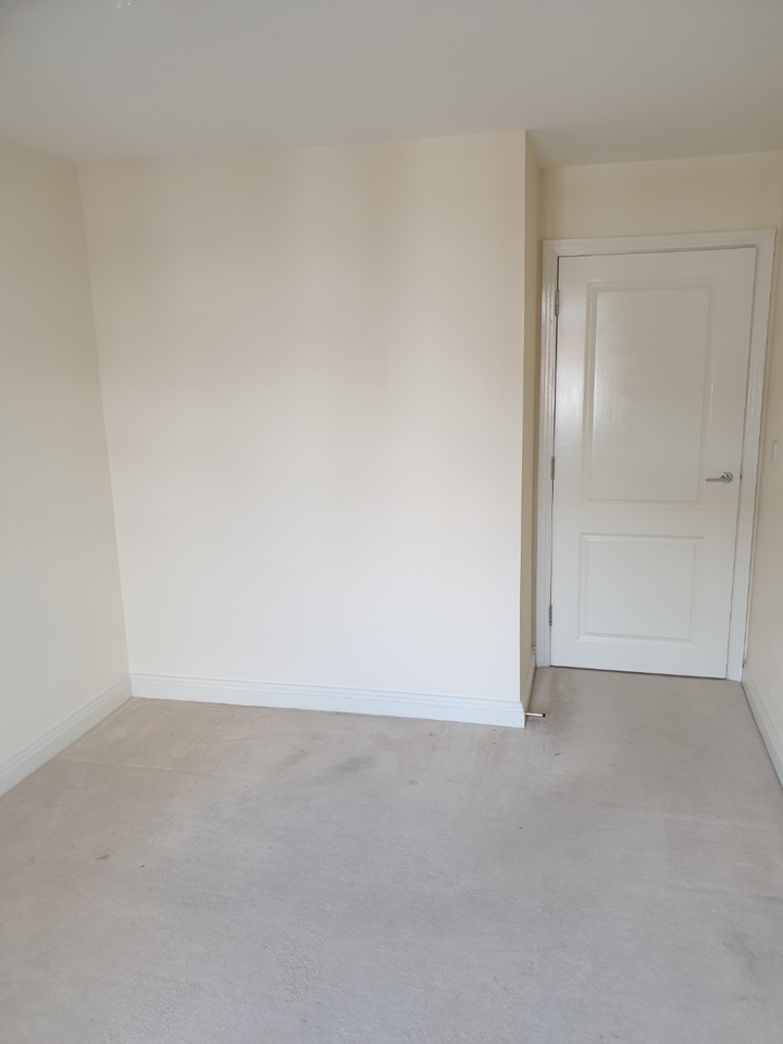 Byfleet, West Byfleet 2 Bed Flat, Ellis Court, KT14 To Rent Now for