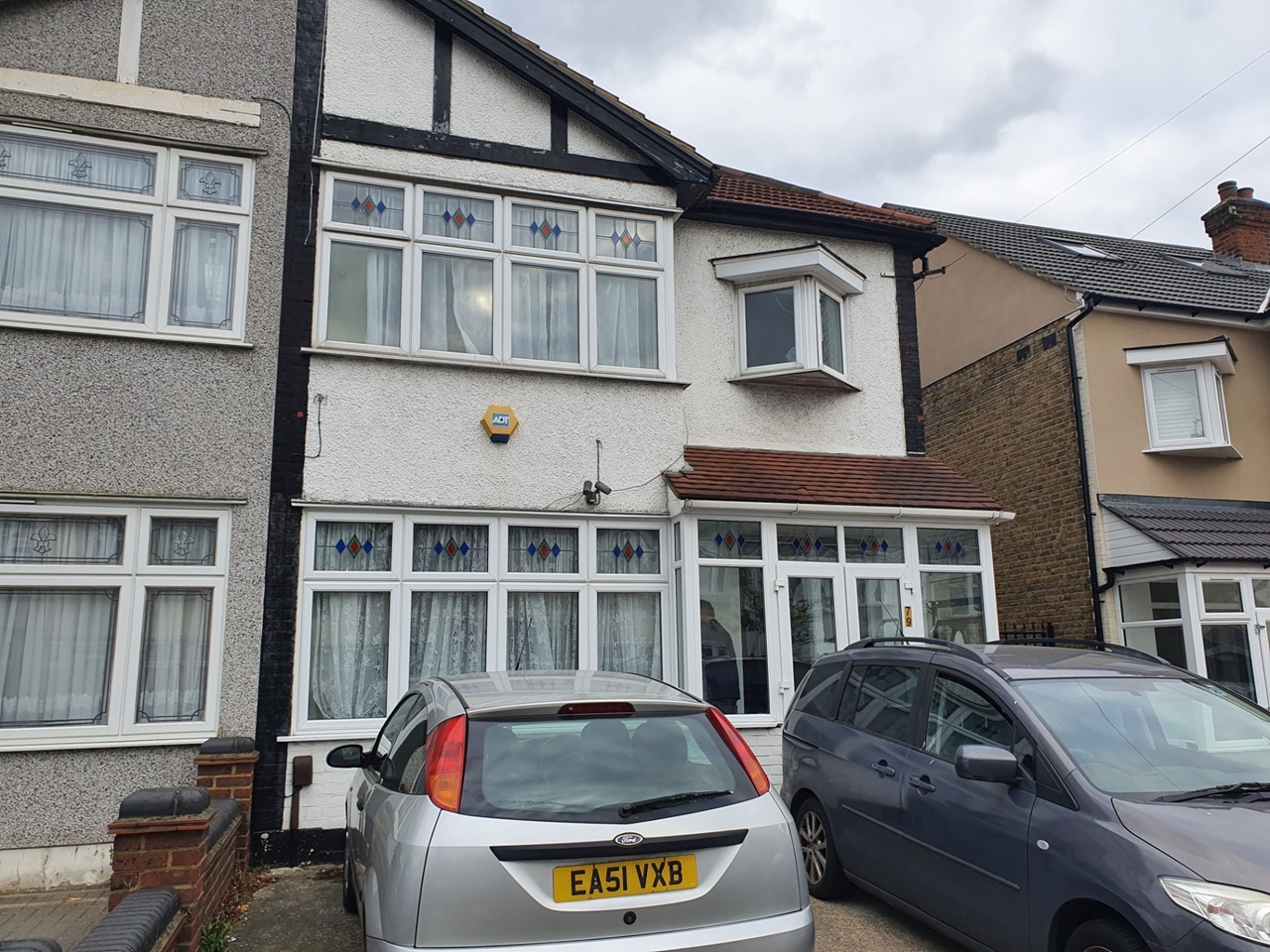 Ilford 3 Bed SemiDetached House, Redbridge Lane East, IG4 To Rent