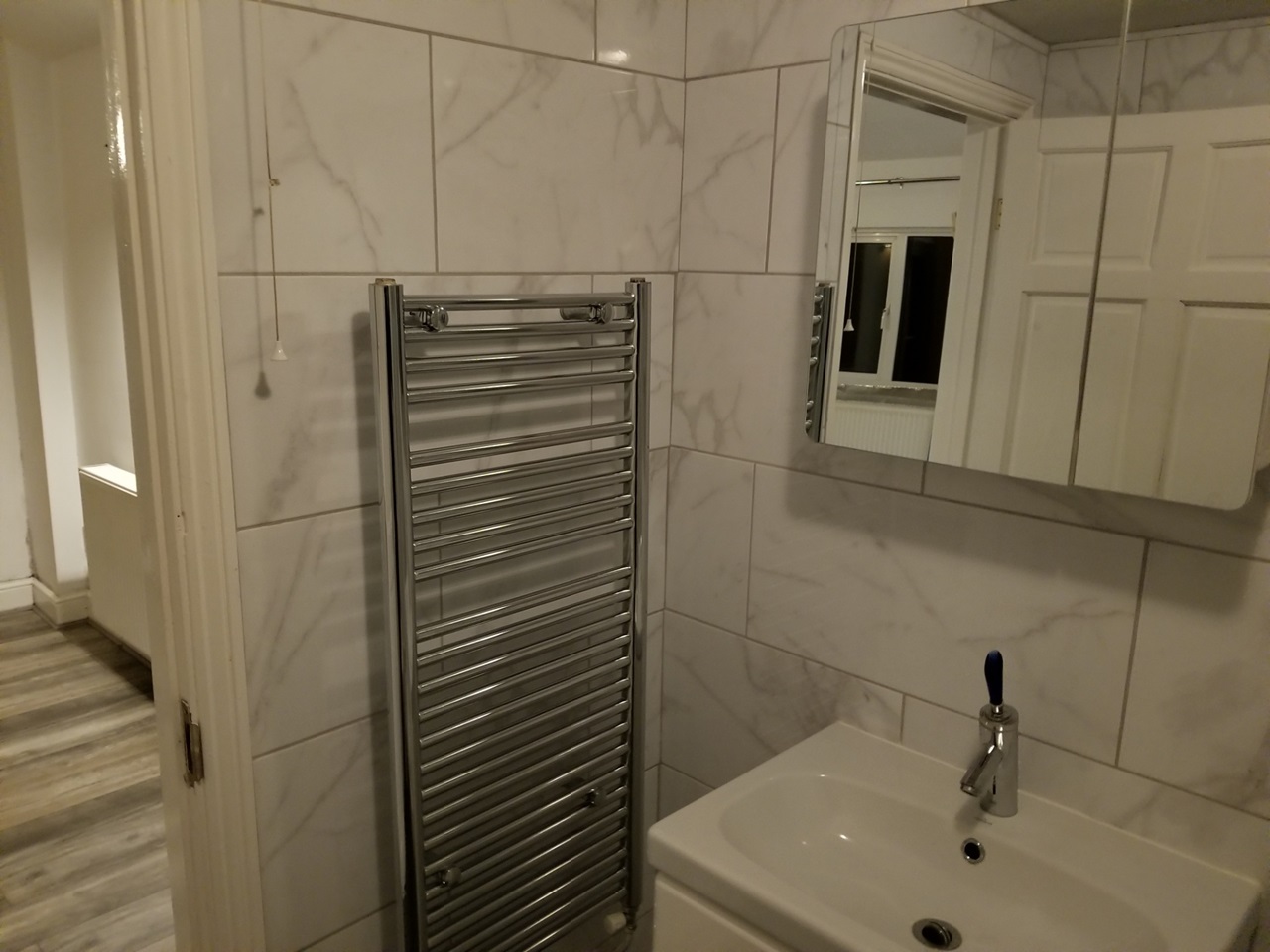 High Studio Flat, Hatters Lane, HP13 To Rent Now for £1,000