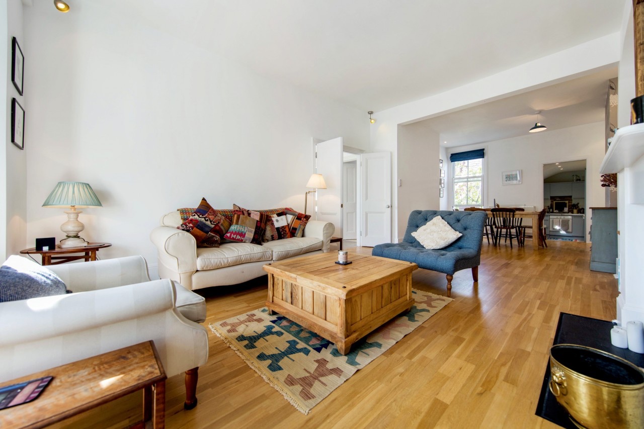 London 2 Bed Flat, Shakespeare Road, SE24 To Rent Now for £2,400.00 p/m