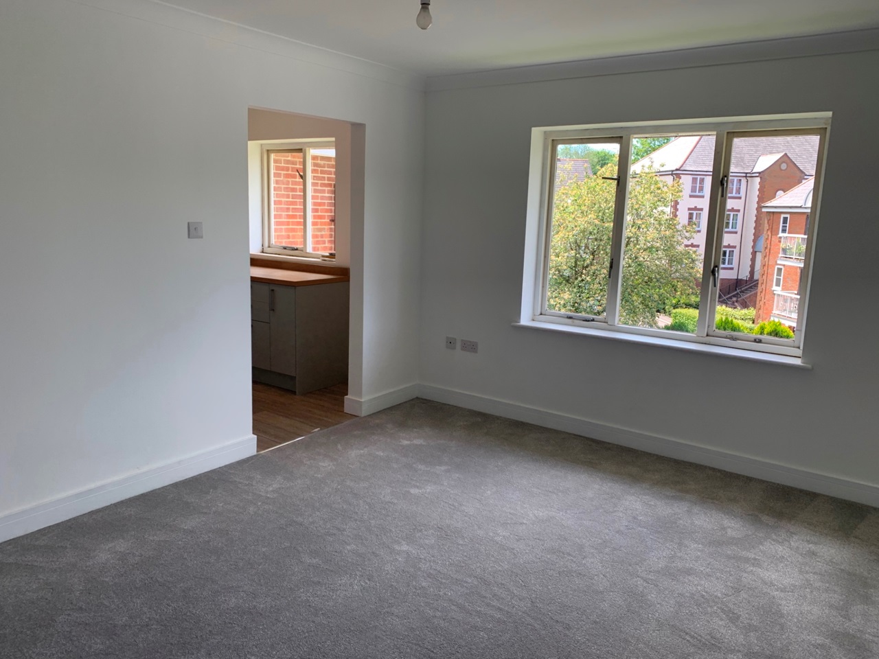 Alton 2 Bed Flat, Ferndown Court, GU34 To Rent Now for £950.00 p/m