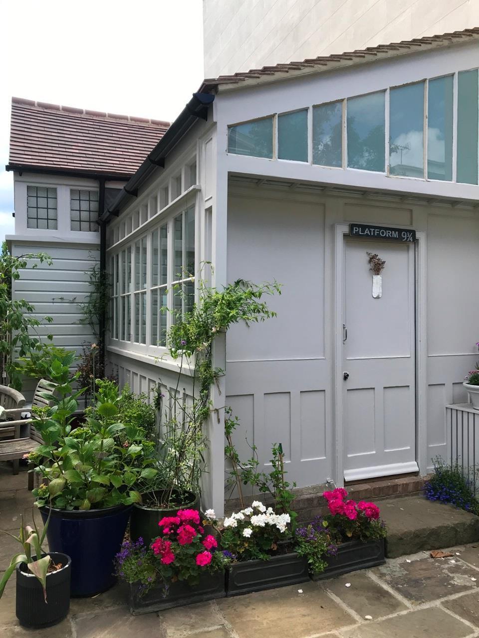 London Room in a Shared House, Lloyd Square, WC1X To Rent Now for £