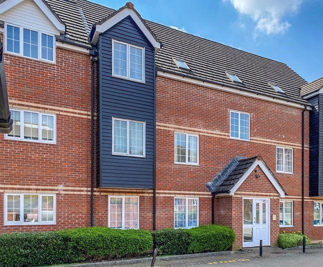 Newbury 2 Bed Flat, Bartholomew Court, RG14 To Rent Now for £1,400.00 p/m