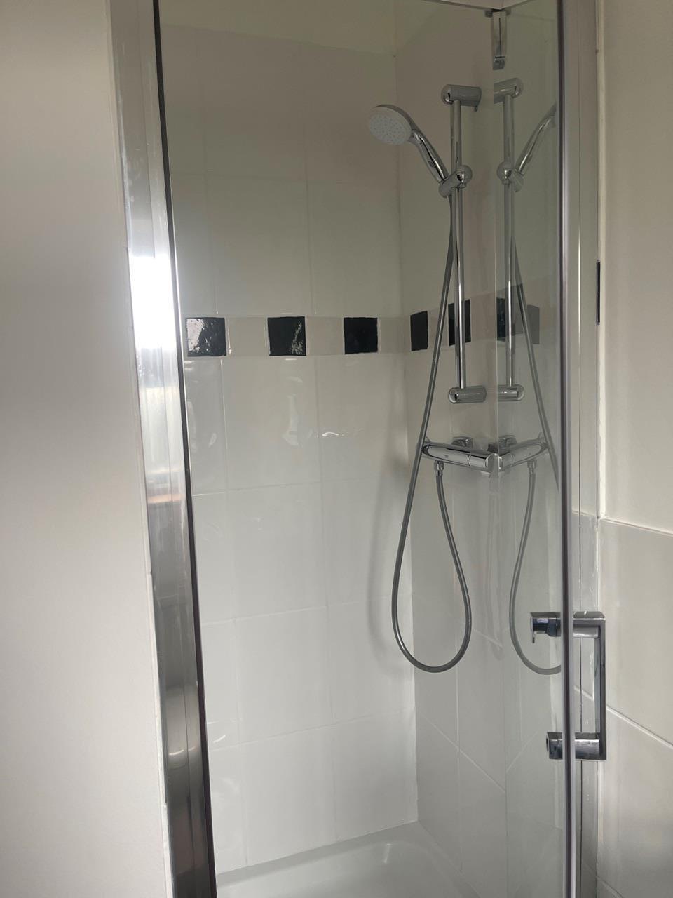 Watford Herts Studio Flat, Willow Lane Road, WD18 To Rent Now for £