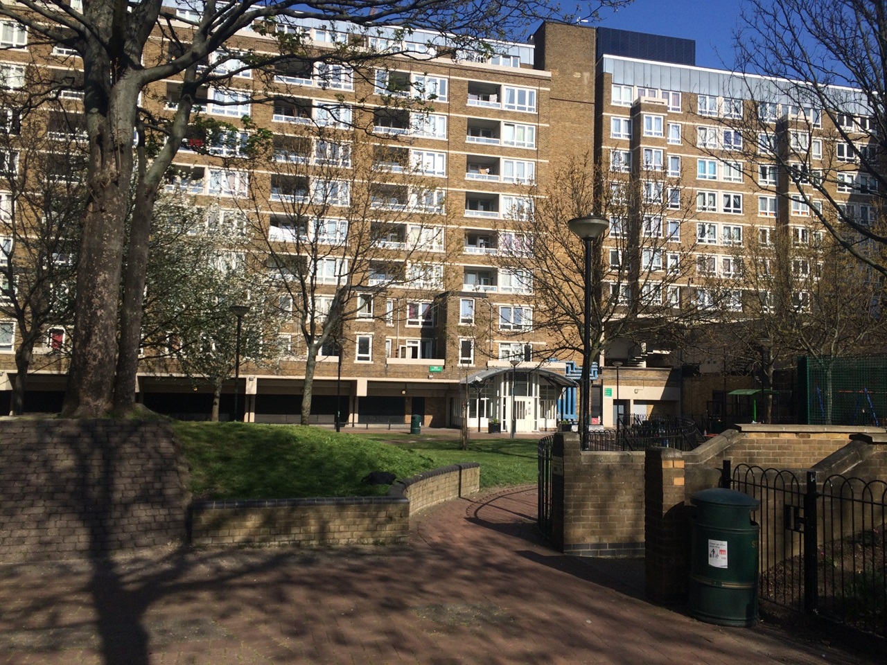 London 1 Bed Flat, Bath Court, EC1V To Rent Now for £1,579.00 p/m