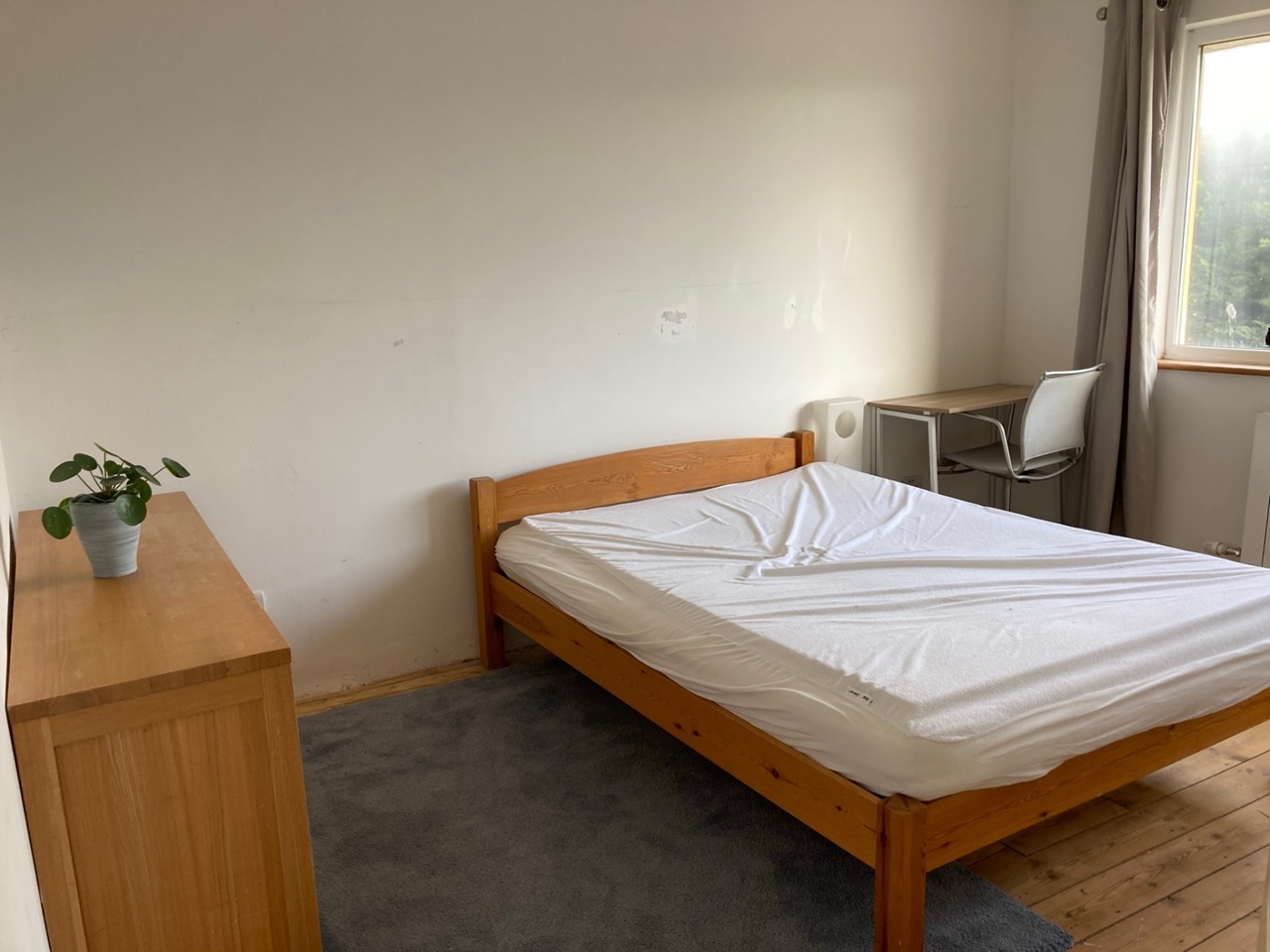 Northolt Room in a Shared House, Summit Road, UB5 To Rent Now for £