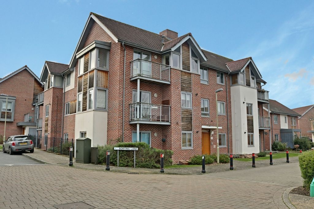 Basingstoke 2 Bed Flat, Sorting Lane, RG24 To Rent Now for £1,200.