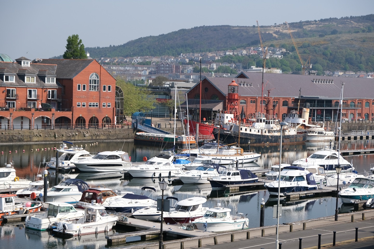 Swansea 1 Bed Flat, Maritime Quarter, SA1 To Rent Now for £750.00 p/m