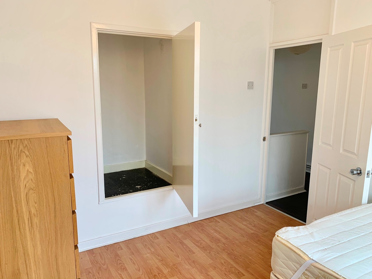 London 3 Bed Flat, Hemsworth Court, N1 To Rent Now for £3,033.33 p/m