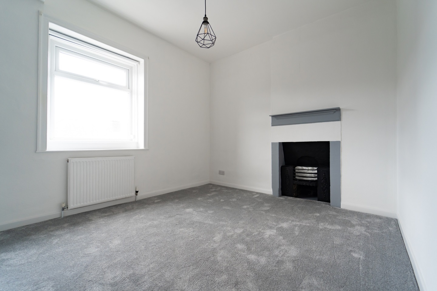 Honley, Holmfirth 2 Bed Terraced House, Bradshaw Road, HD9 To Rent