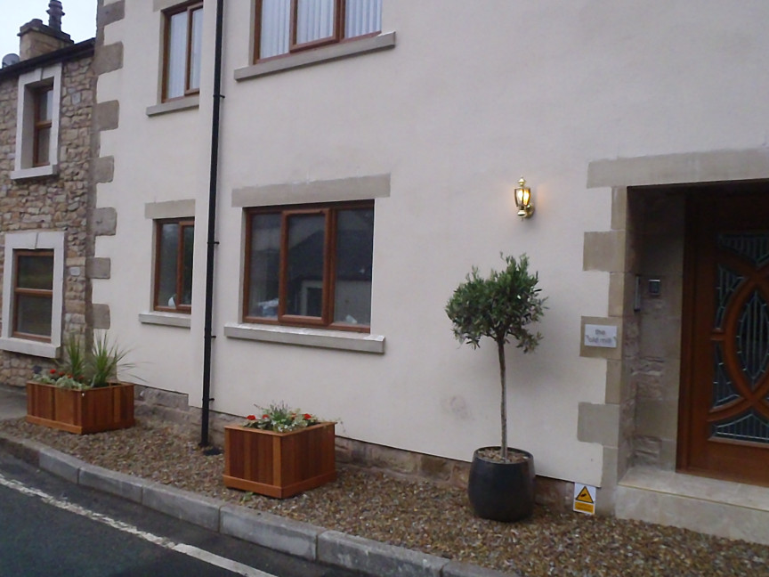 Knowle Green, Longridge, Preston 2 Bed Flat, The Old Mill, PR3 To