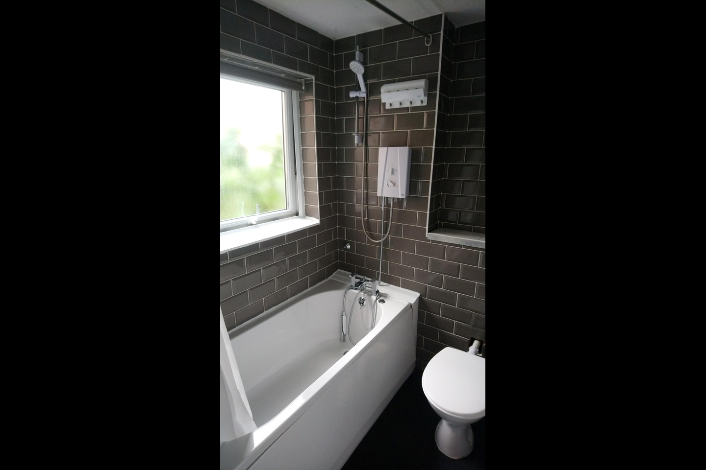 Uxbridge Studio Flat, Hindhead Close, UB8 To Rent Now for £950.00 p/m