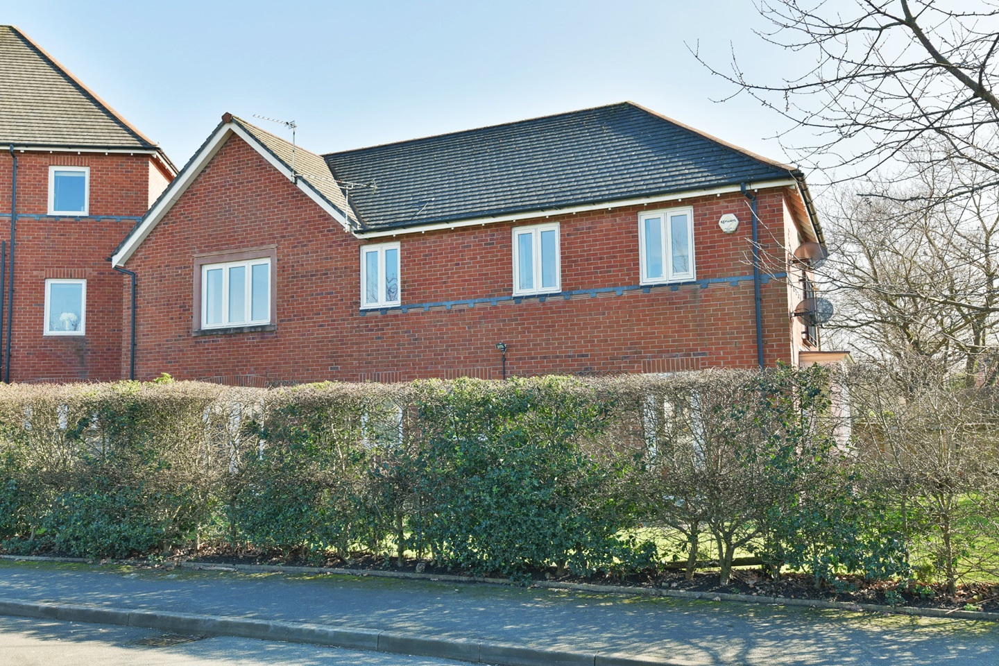 West Timperley, Altrincham 2 Bed Flat, Thurcaston Road, WA14 To