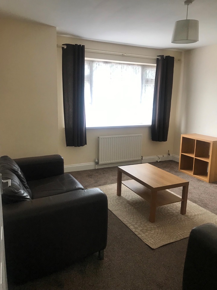 Luton 1 Bed Flat, Waller Avenue, LU4 To Rent Now for £750.00 p/m