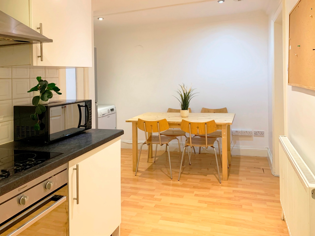 London 4 Bed Flat, North Gower Street, NW1 To Rent Now for £4,500.