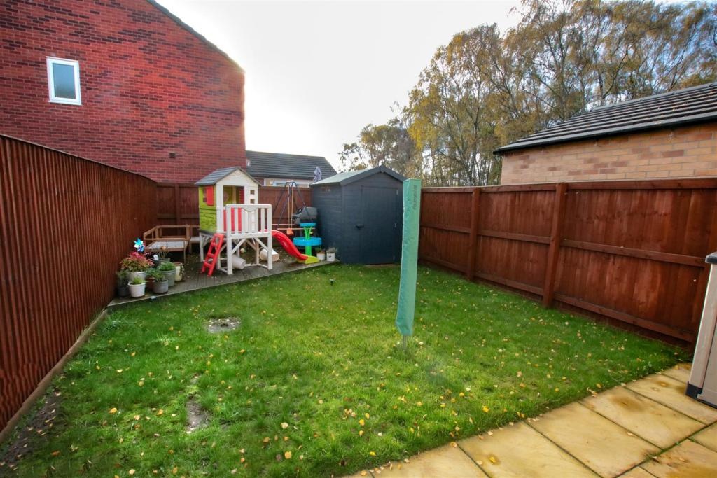 Auckley, Doncaster 3 Bed SemiDetached House, Insall Way, DN9 To