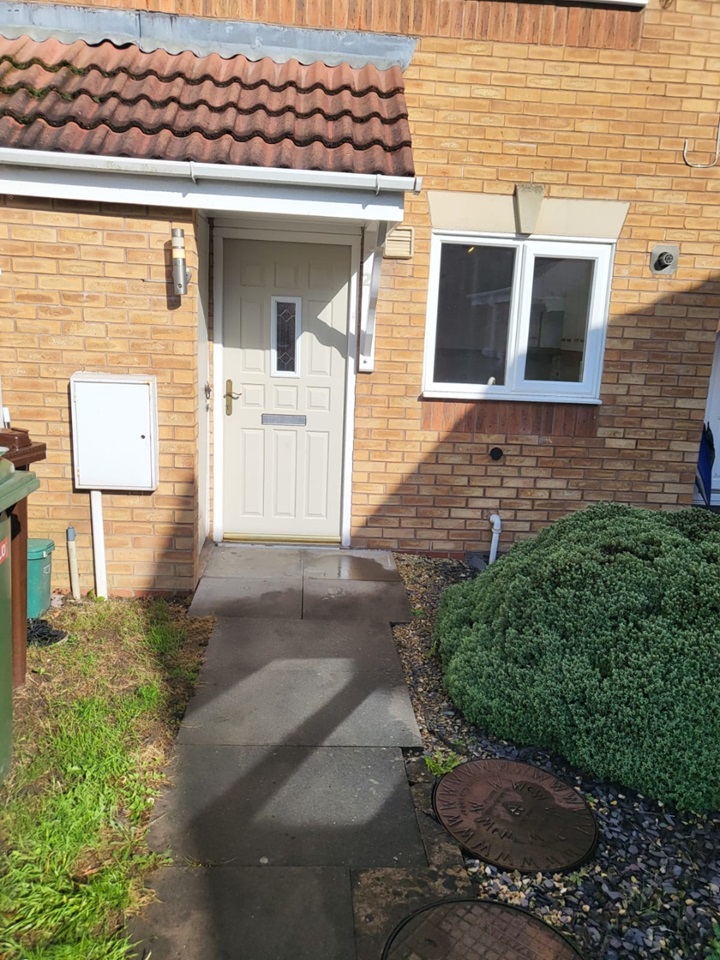 Bilston 2 Bed Terraced House, Park Meadow Avenue, WV14 To Rent Now