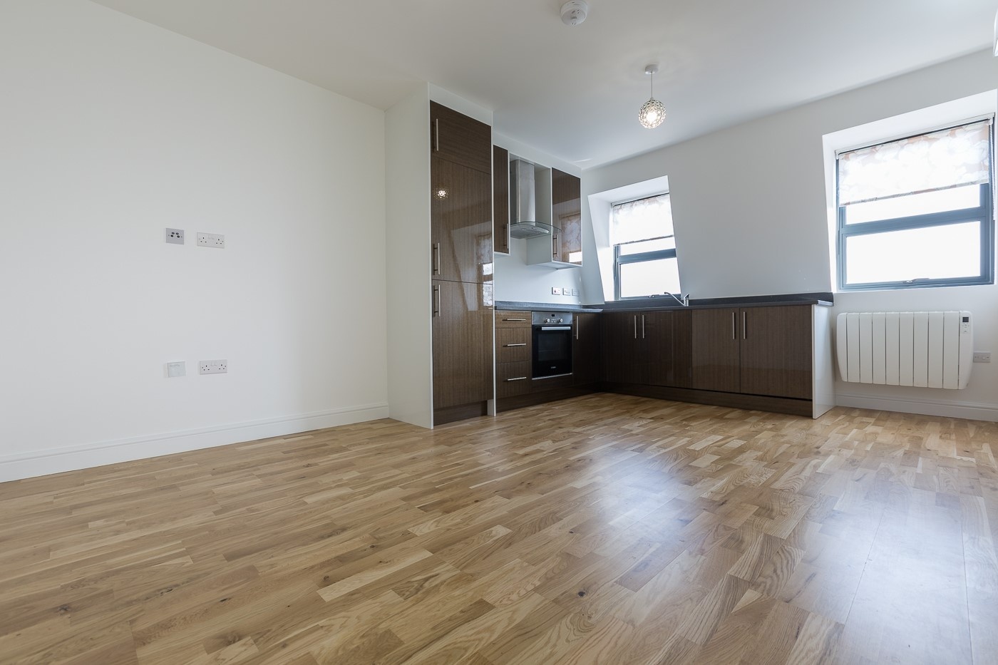 Hounslow 1 Bed Flat, Quest House, TW3 To Rent Now for £1,400.00 p/m