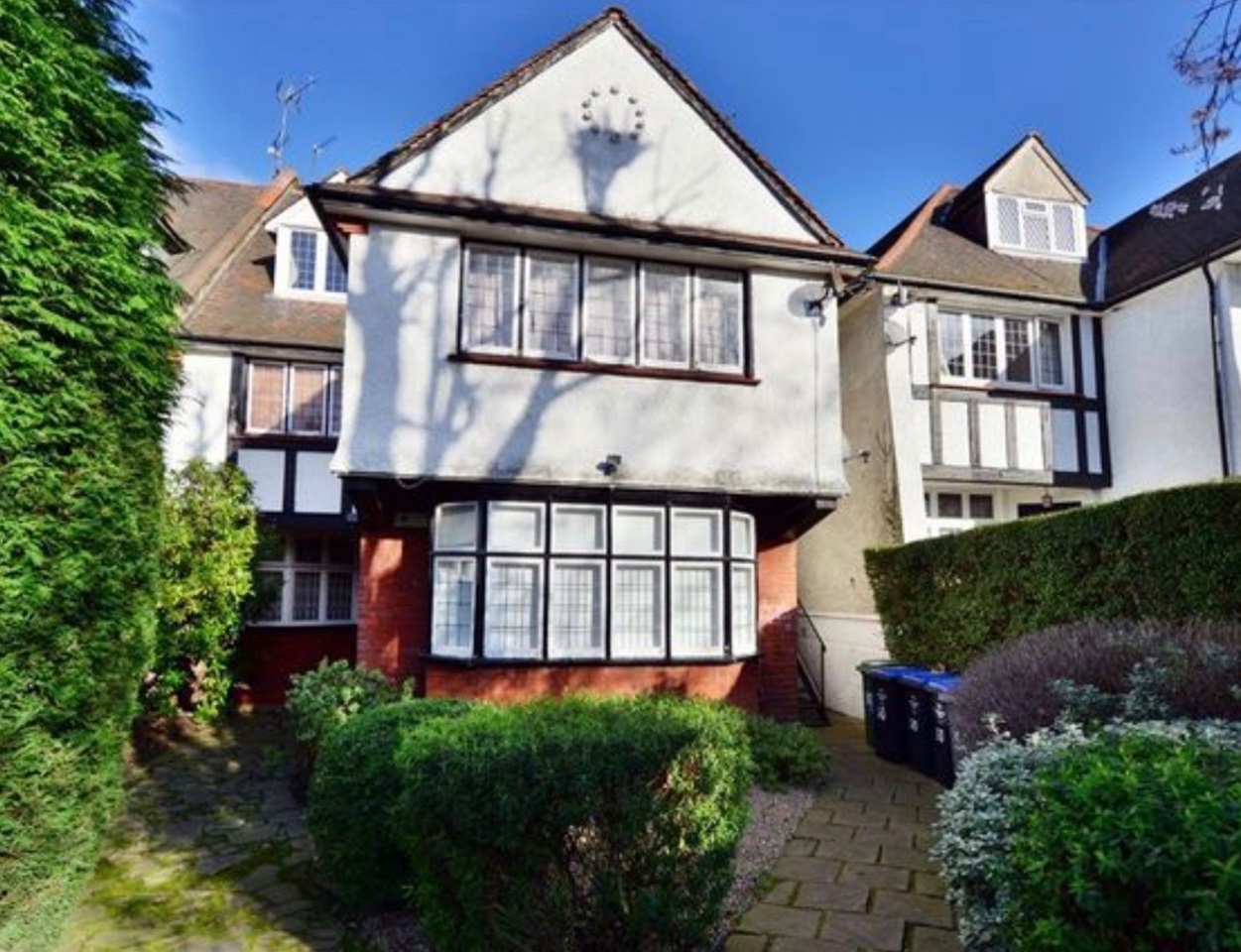 London 2 Bed Flat, Teignmouth Road, NW2 To Rent Now for £2,000.00 p/m