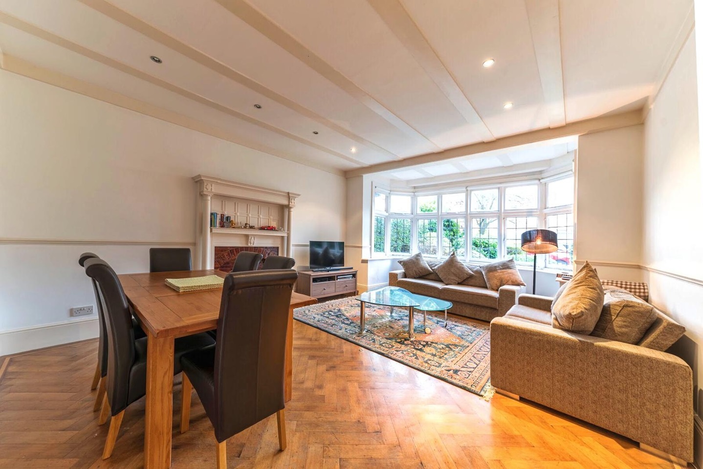 London 2 Bed Flat, Teignmouth Road, NW2 To Rent Now for £2,000.00 p/m