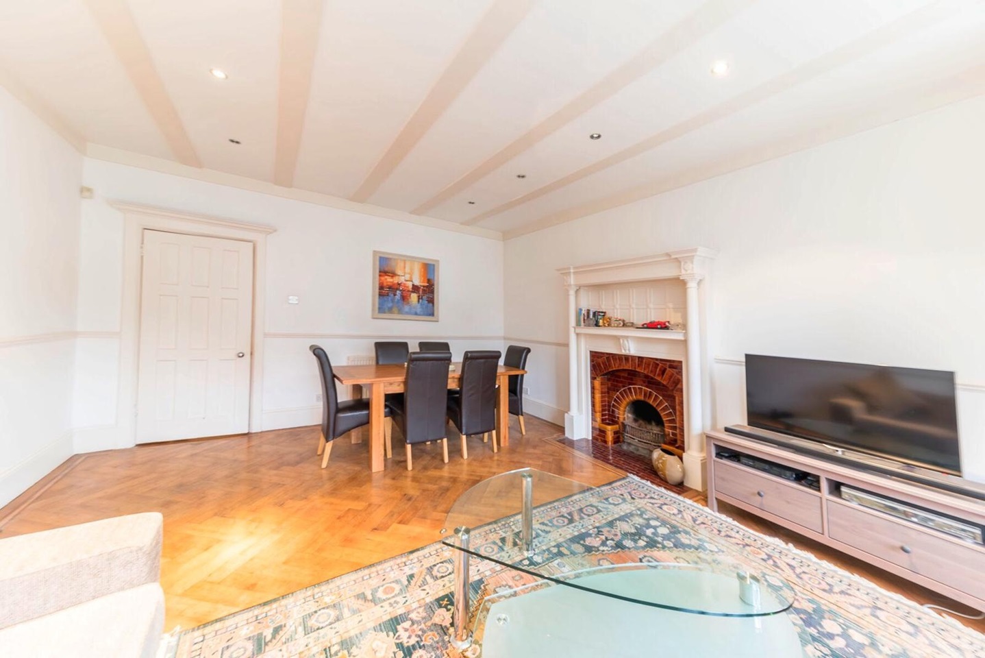 London 2 Bed Flat, Teignmouth Road, NW2 To Rent Now for £2,000.00 p/m