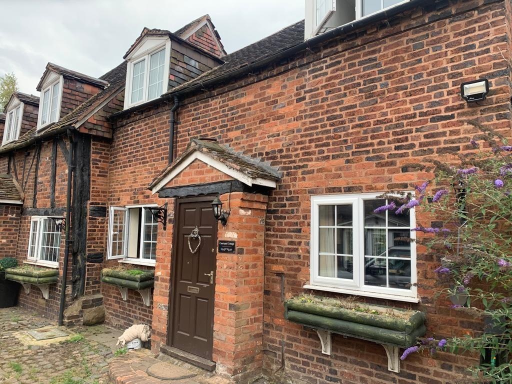 Featherstone, Wolverhampton 2 Bed SemiDetached House, New Road, WV10