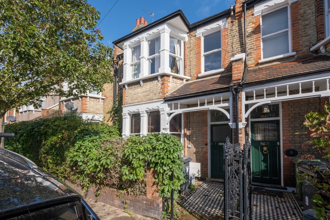 London 1 Bed Flat, Ewhurst Road, SE4 To Rent Now for £1,400.00 p/m