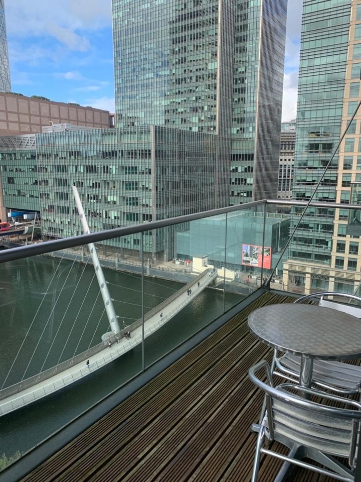 London 1 Bed Flat, Discovery Dock Apartments West, E14 To Rent Now