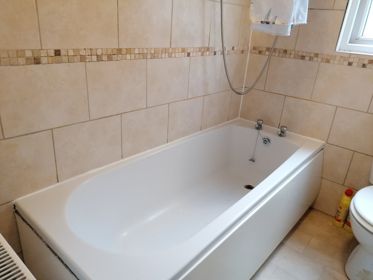 Swansea Room in a Shared House, Rhondda Street, SA1 To Rent Now for