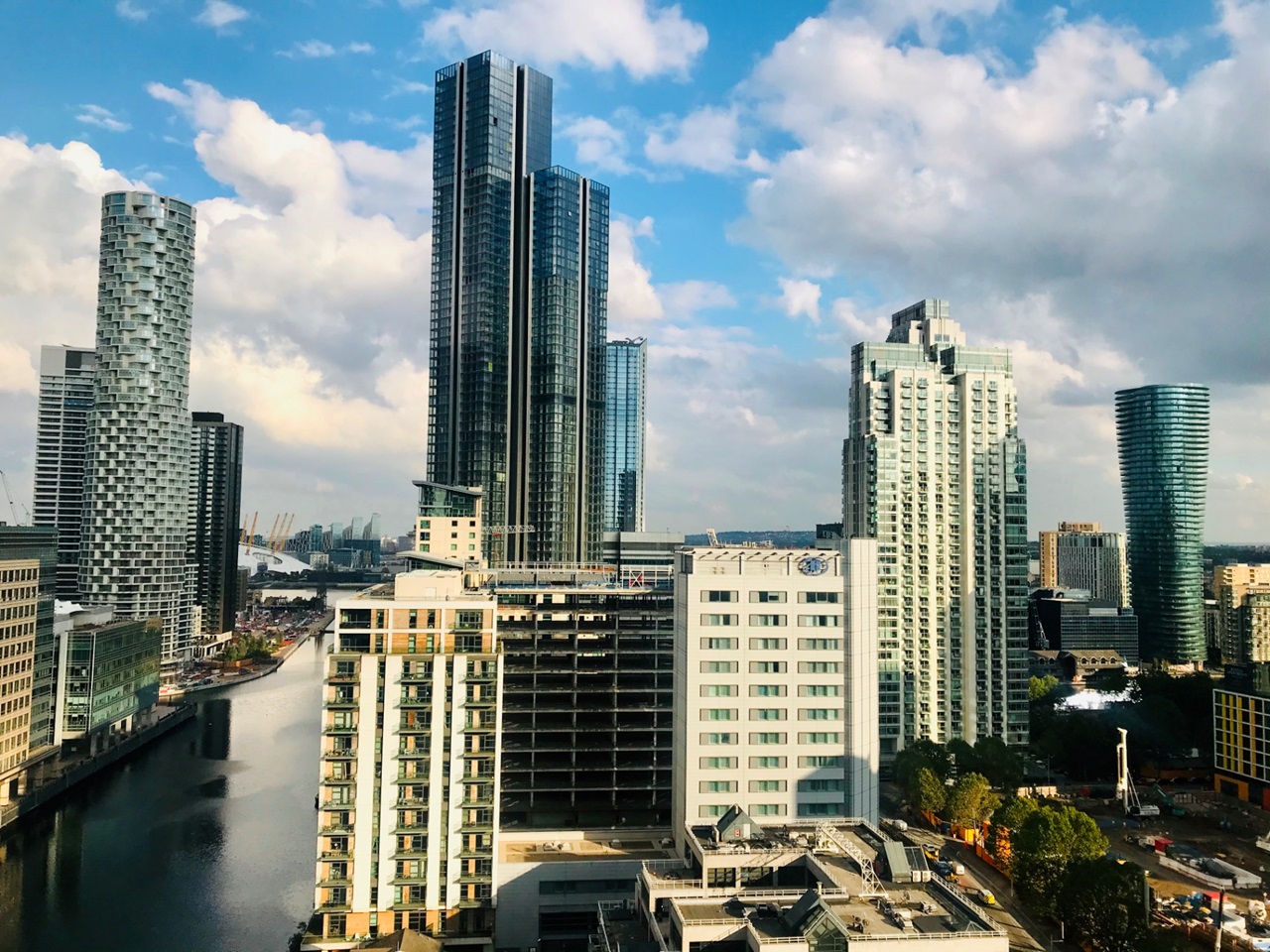 London Studio Flat, Wards Place, E14 To Rent Now for £2,383.33 p/m