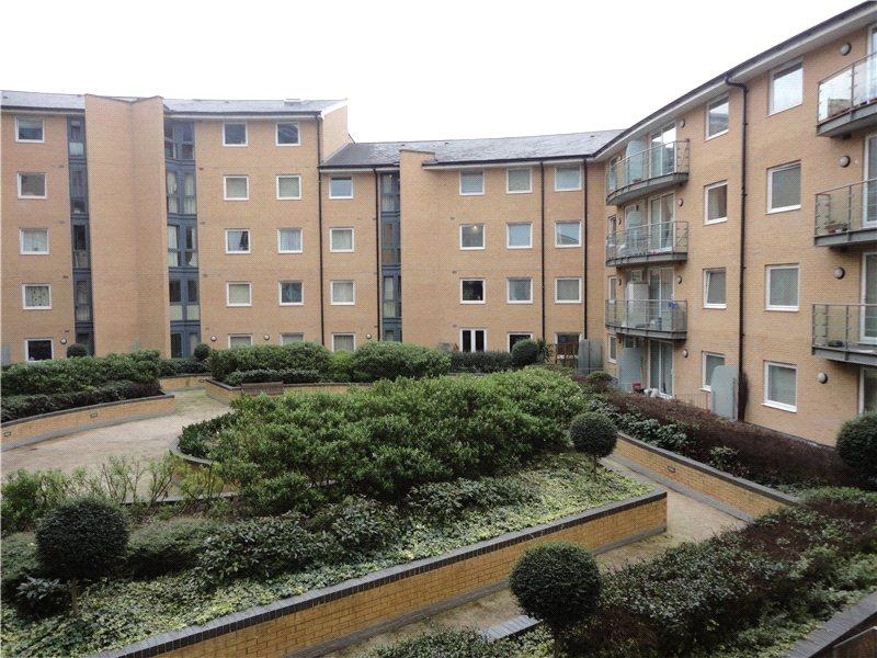 Feltham 2 Bed Flat, Berberis House, TW13 To Rent Now for £1,300.00 p/m