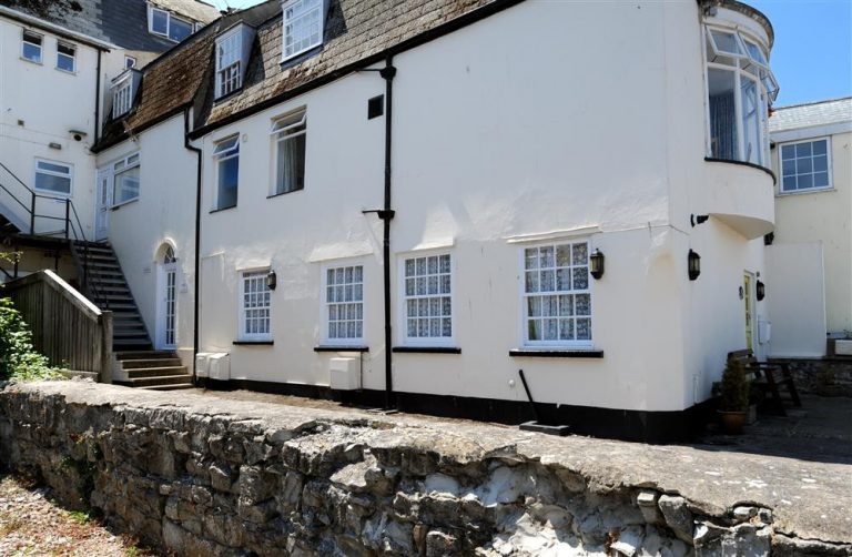 Lyme Regis 1 Bed Flat, Broad Street, DT7 To Rent Now for £1,795.00 p/m