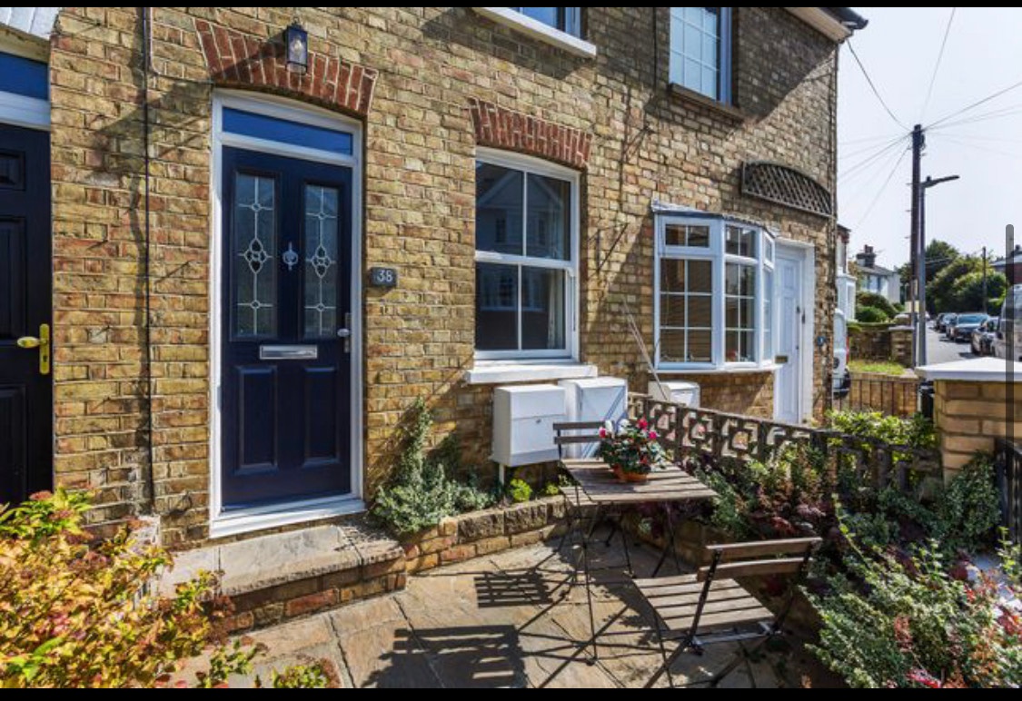 Sevenoaks 2 Bed Terraced House, Hitchen Hatch Lane, TN13 To Rent Now for £1,695.00 p/m