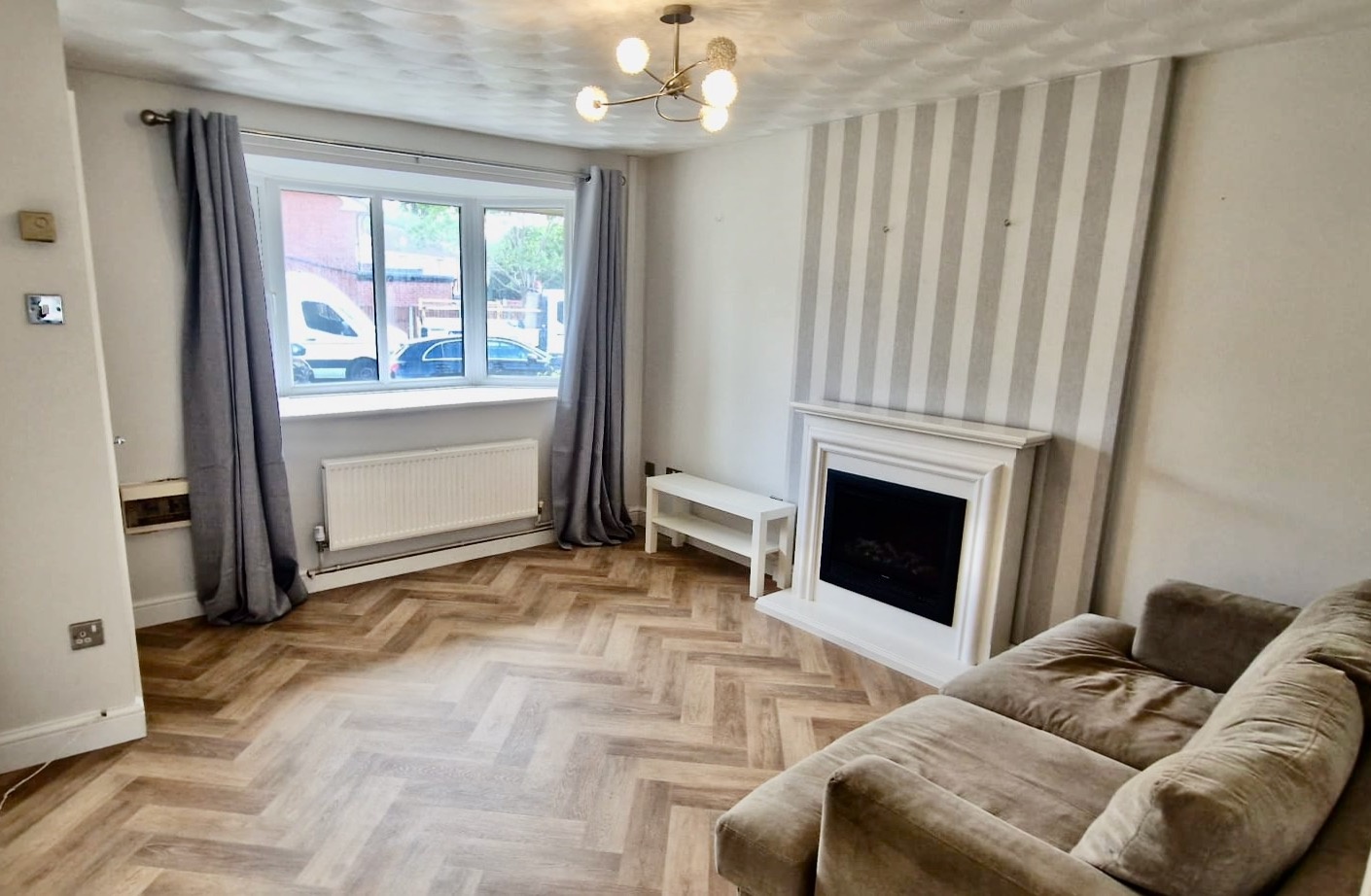Manchester 2 Bed Terraced House, Reddish, M19 To Rent Now for £