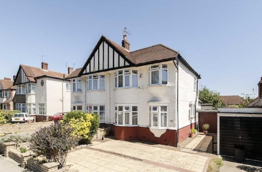 Whitton 4 Bed SemiDetached House, Hanworth Road, TW4 To Rent Now for £2,295.00 p/m