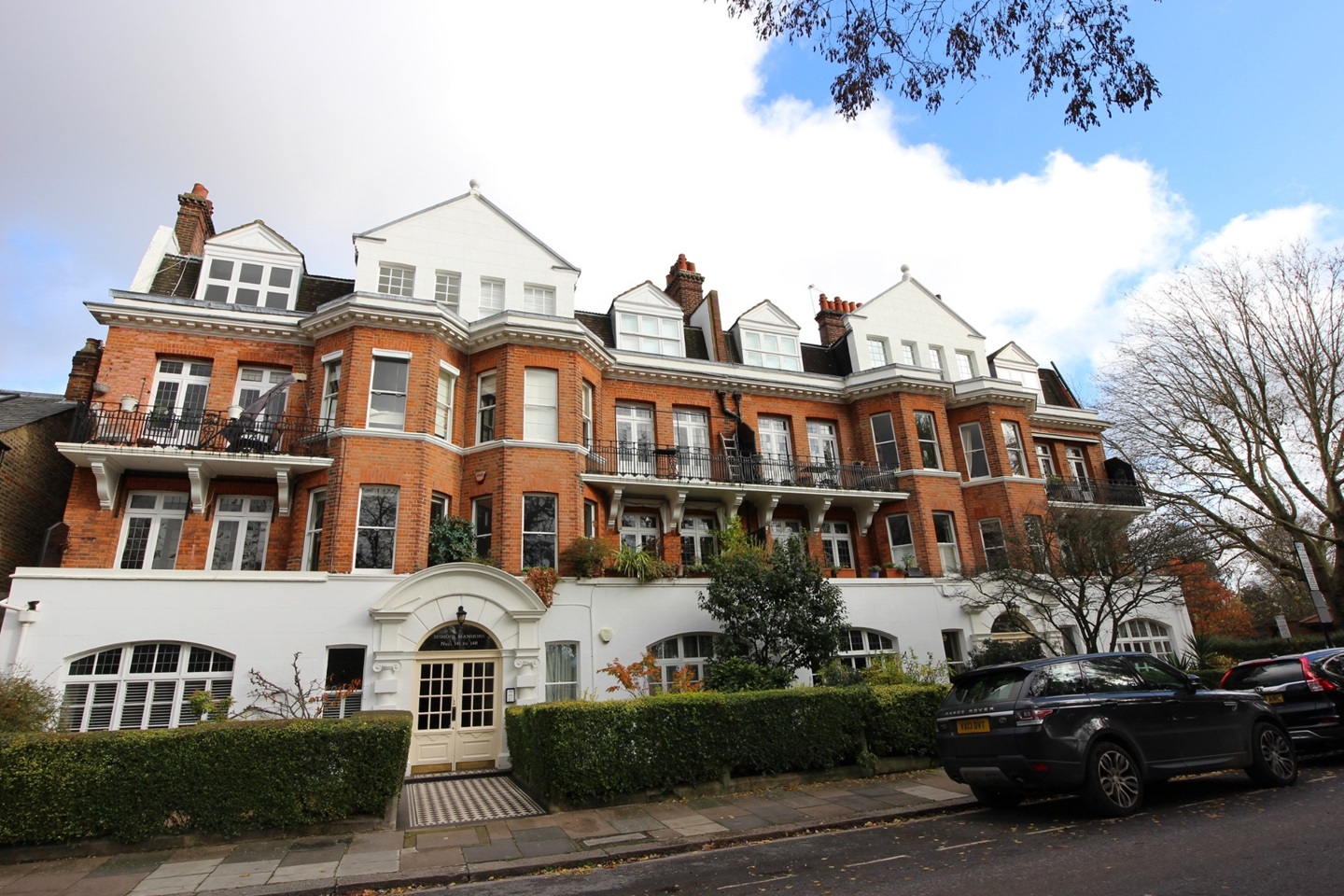 Fulham 2 Bed Flat, Mansions, SW6 To Rent Now for £1,500.00 p/m