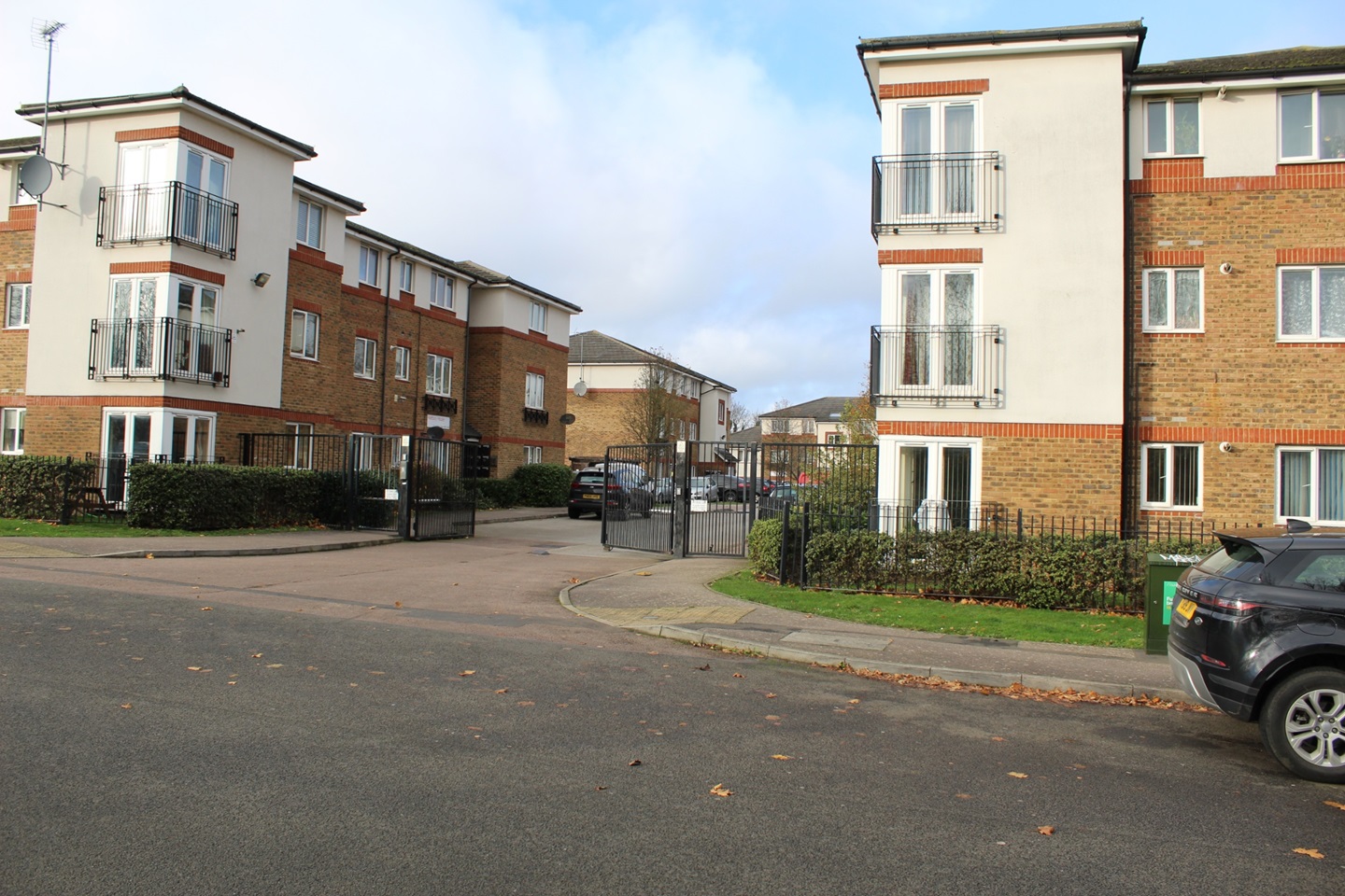 Netherfield, Milton Keynes 2 Bed Flat, Heaton House, MK6 To Rent