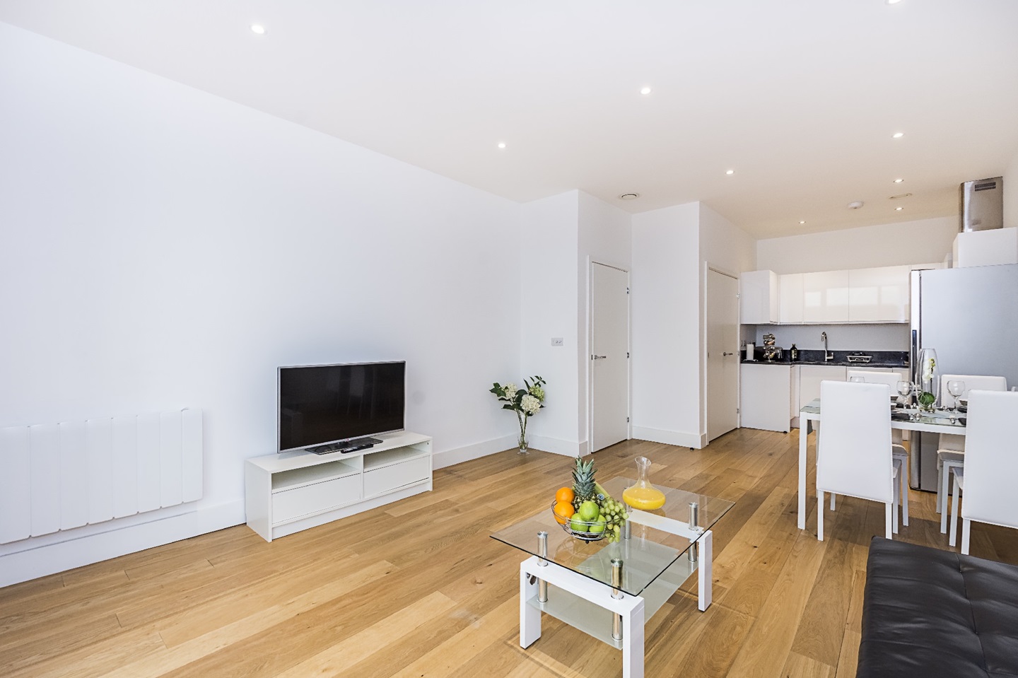 Slough 1 Bed Flat, Cornwall House, SL1 To Rent Now for £1,425.00 p/m