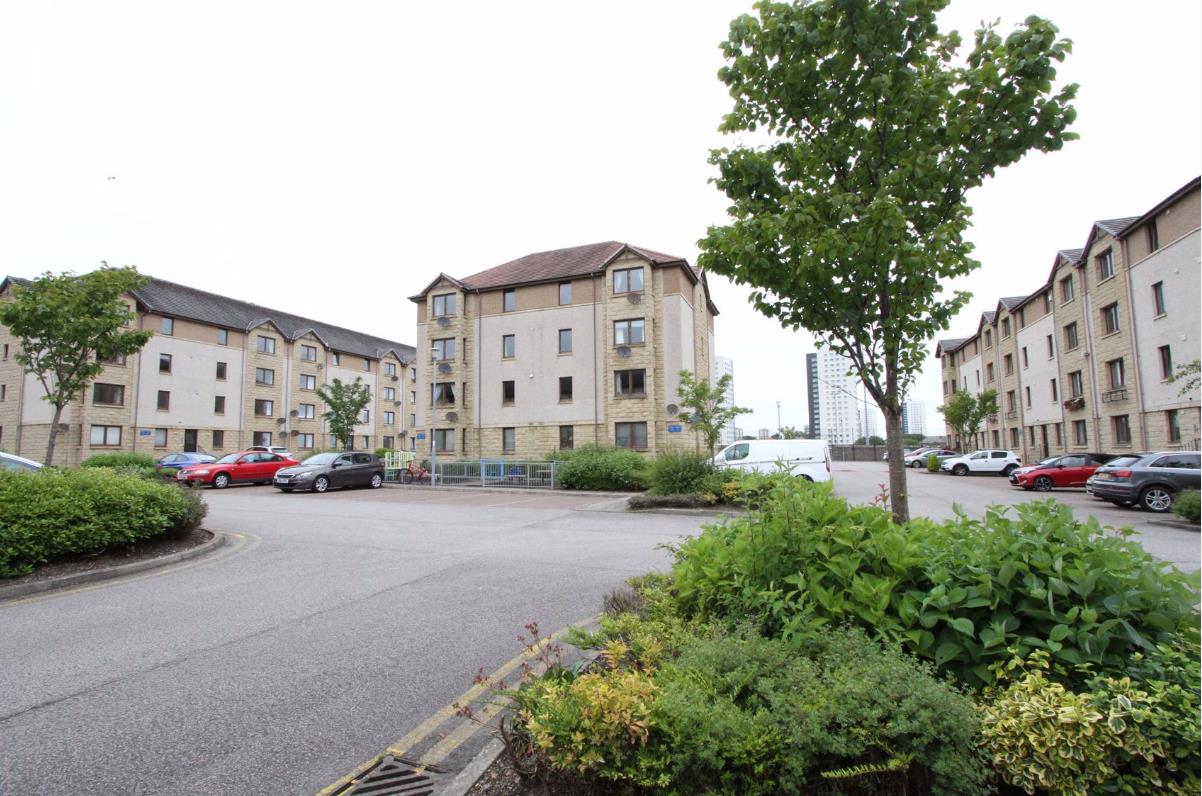 Aberdeen 2 Bed Flat, Linksfield Road, AB24 To Rent Now for £650.00 p/m