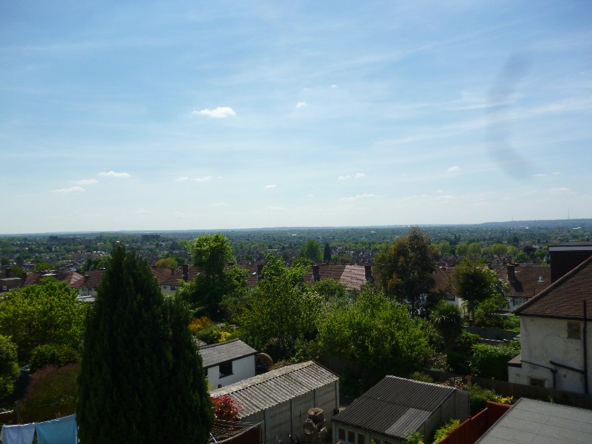 London 3 Bed End Terrace, Castlewood Drive, SE9 To Rent Now for £