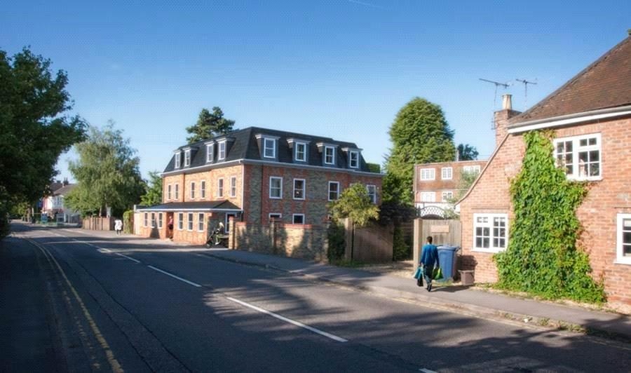 Bourne End 1 Bed Flat, St. Marks House, SL8 To Rent Now for £975.00 p/m