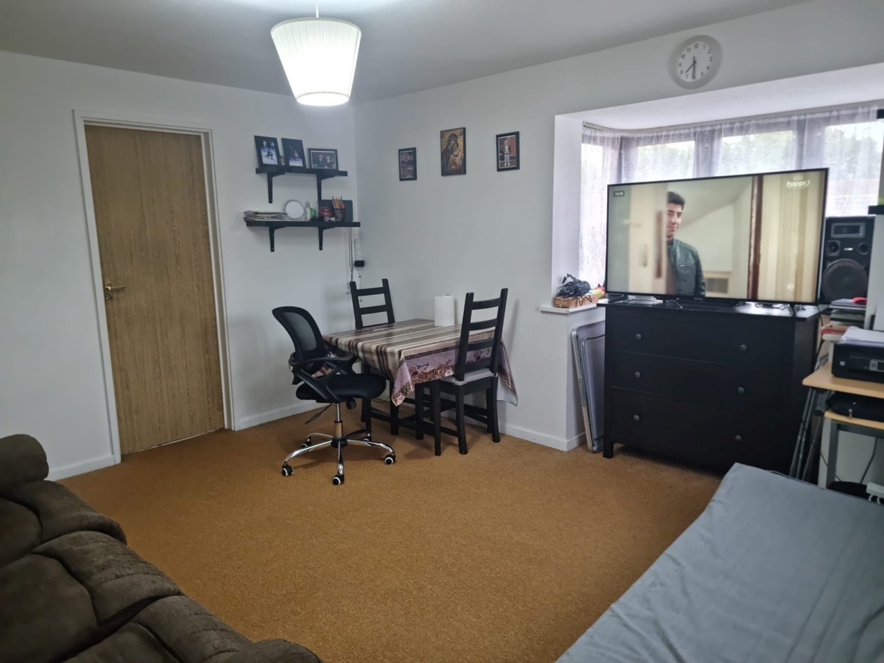 London 2 Bed Flat, Merganser Court, NW9 To Rent Now for £1,800.00 p/m