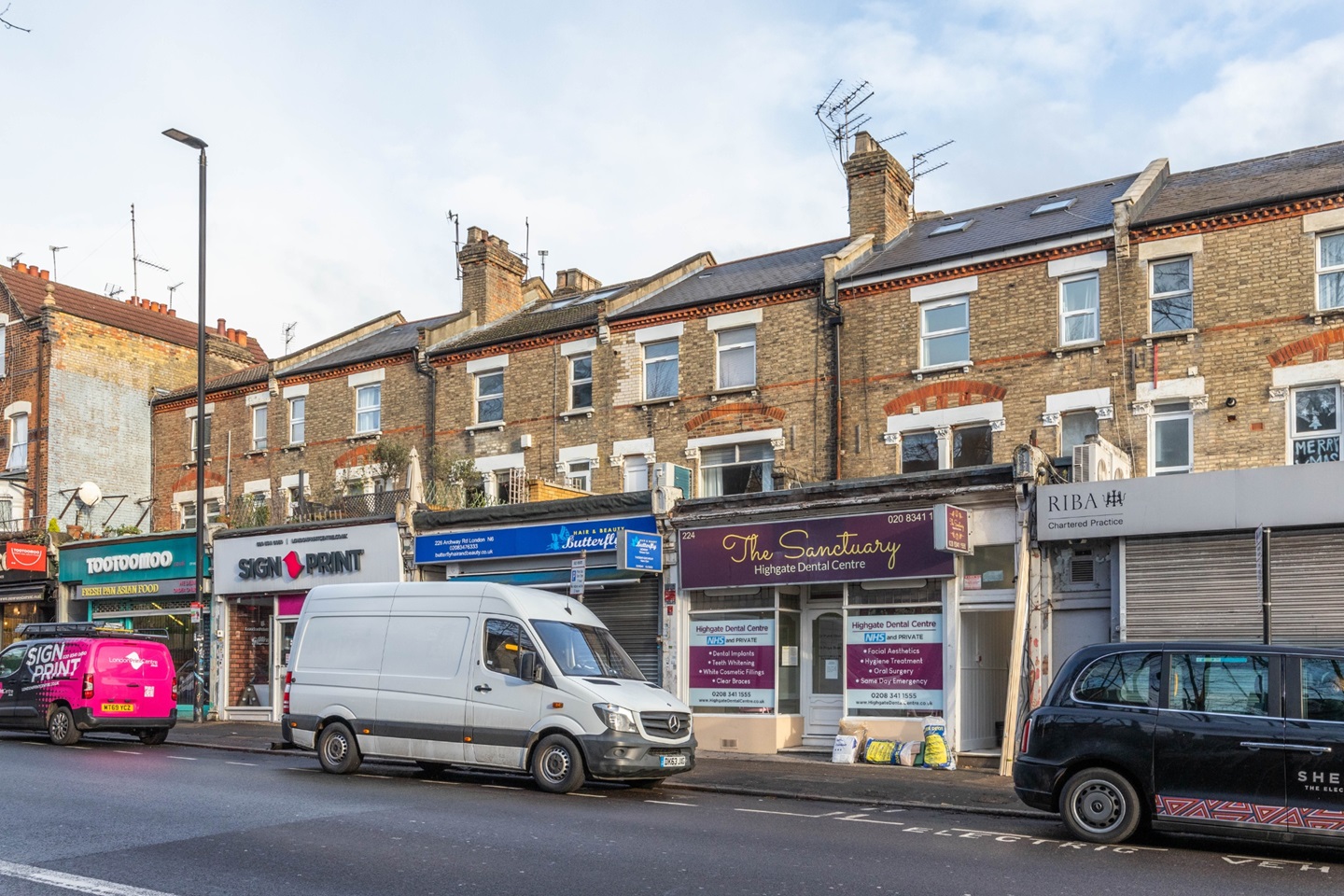 London Studio Flat, Archway Road, N6 To Rent Now for £1,050.00 p/m