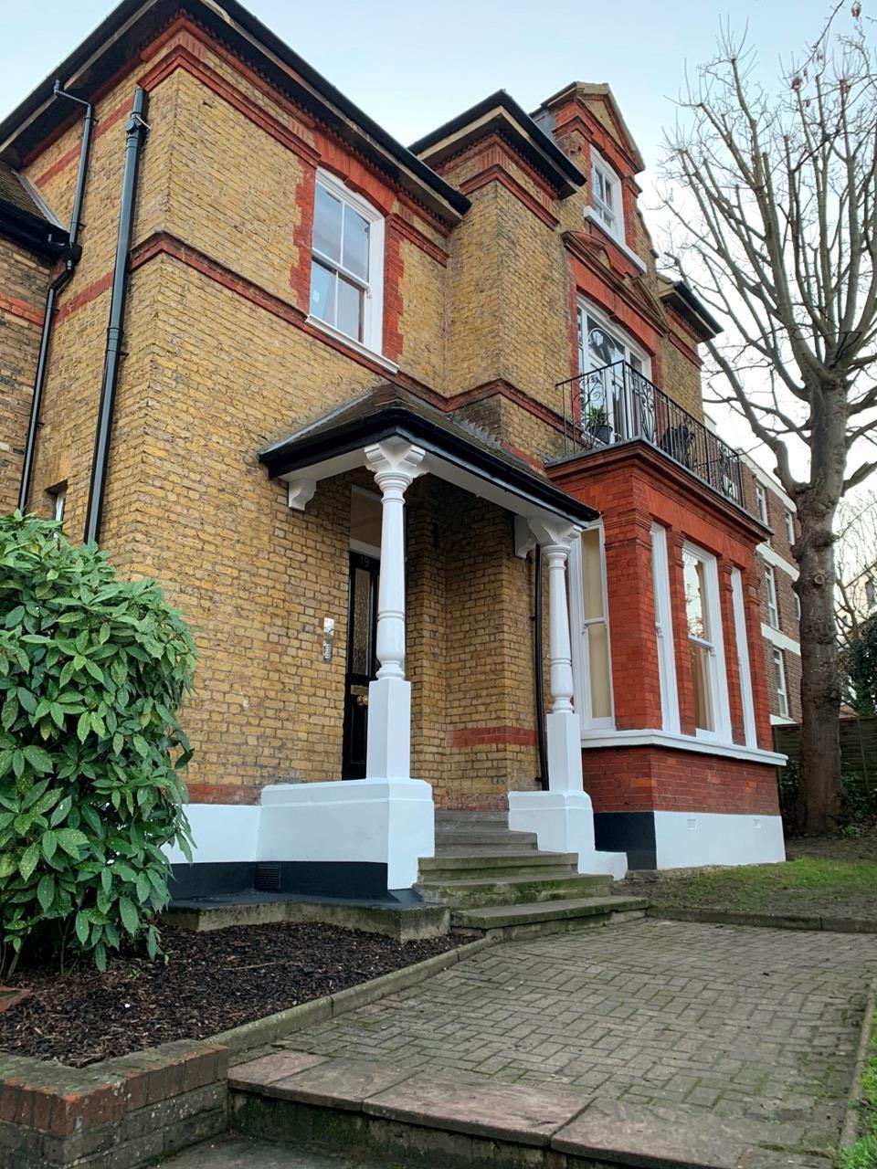 Putney 1 Bed Flat, Upper Richmond Road, SW15 To Rent Now for £1,149