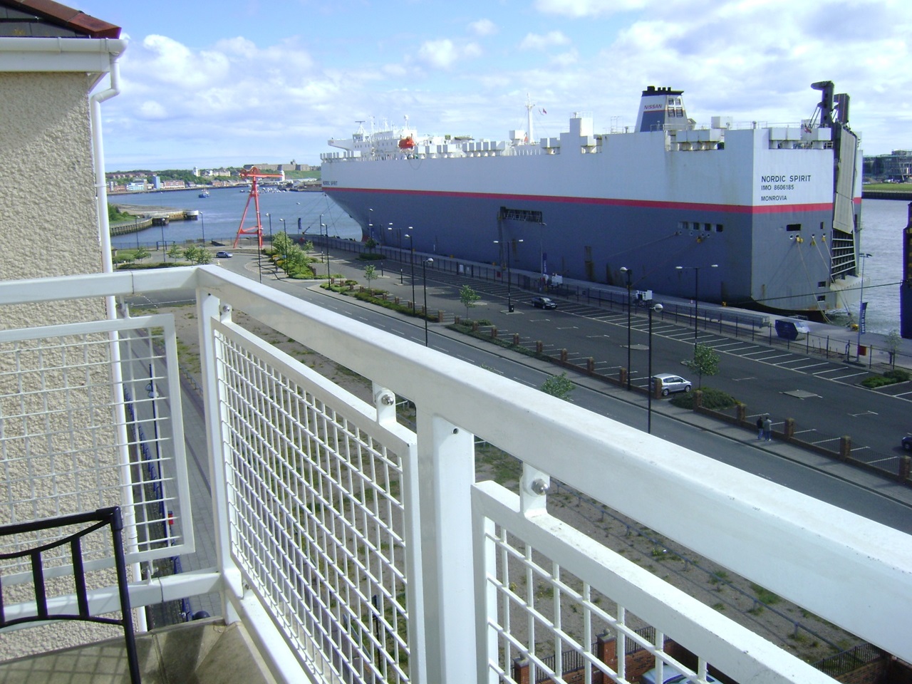 North Shields, Royal Quays Marina. 2 Bed Flat, Commissioners Wharf